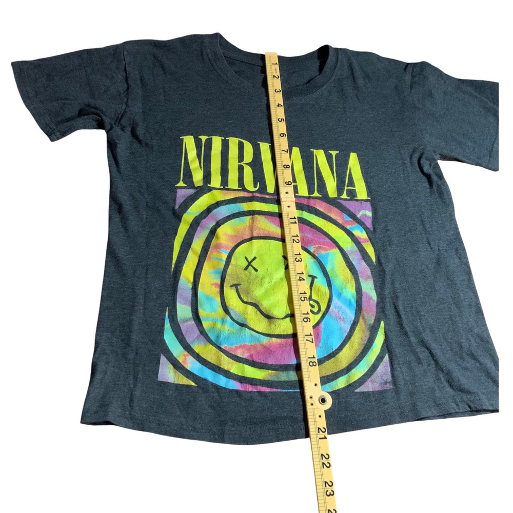 Nirvana‎ T-Shirt Smiley Face with Multi Colored Swirl size Small - Picture 3 of 5